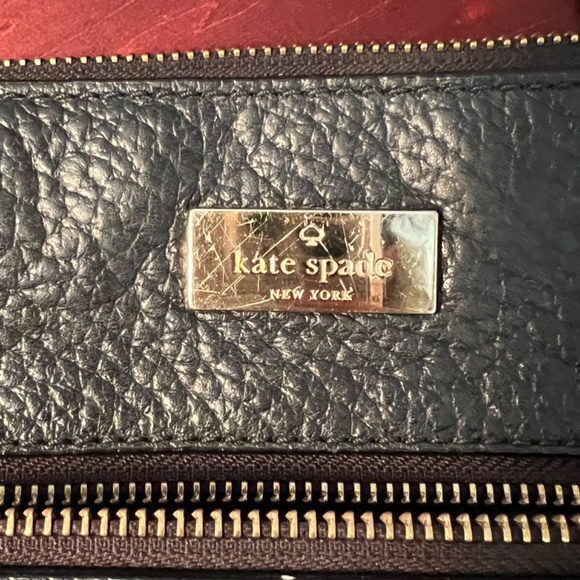 Kate Spade ♠️ Crossbody Purse - Picture 2 of 6
